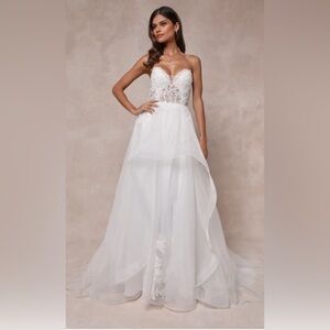 Mine, All Mine White Embroidered Organza Strapless A-Line Gown Prom Wedding M